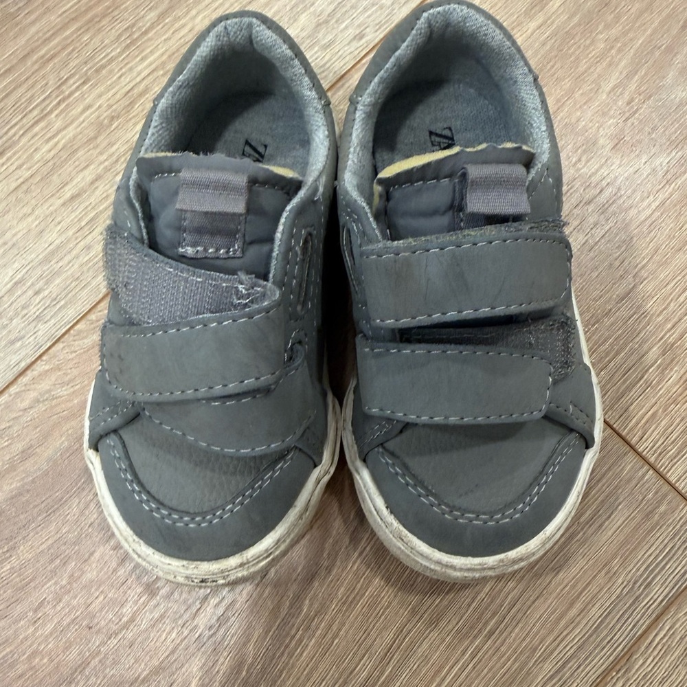 Zara Gray Sneakers with Velcro